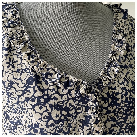 JOIE SILK SHIFT STYLE FLORAL DRESS SIZE S - Picture 7 of 9